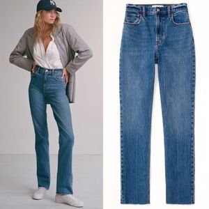 Abercrombie & Fitch Ultra High Rise 90s Straight Jean | Medium Raw Hem | NWOT